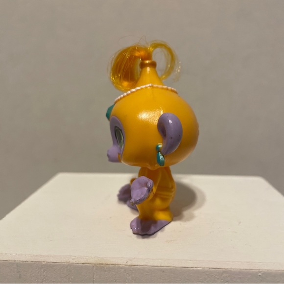 Shimmer & Shine Yellow Genie Tala Monkey Nickelodeon PVC Figure Toy 16 - Picture 6 of 6